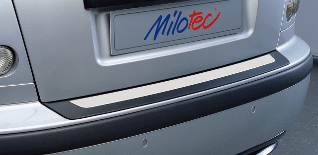 Práh pátých dveří z ABS, Škoda Octavia Limousine