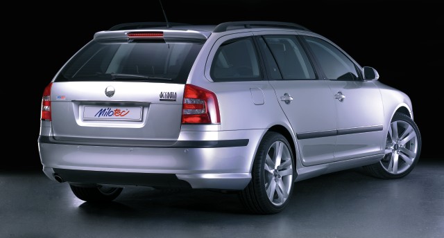 Body-Kit zadní rozšíření nárazníku, ABS-černý, Škoda Octavia II Combi