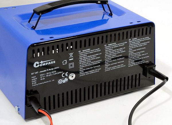 Nabíječka 5Amp 12V TÜV/GS metallic