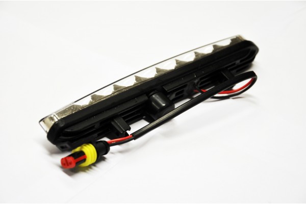 SVĚTLA PRO DENNÍ SVÍCENÍ 810HP S HOMOLOGACÍ a MODULEM AUTOMATICKÉHO SEPNUTÍ, AMIO