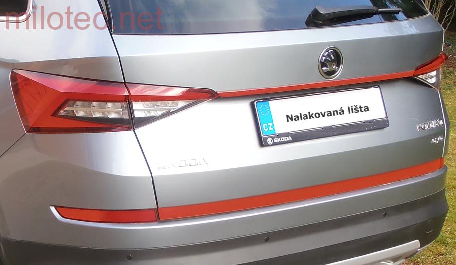 Lišta nad zadní SPZ, černý lesklý "klavírlak", Kodiaq od r.v. 2016 -