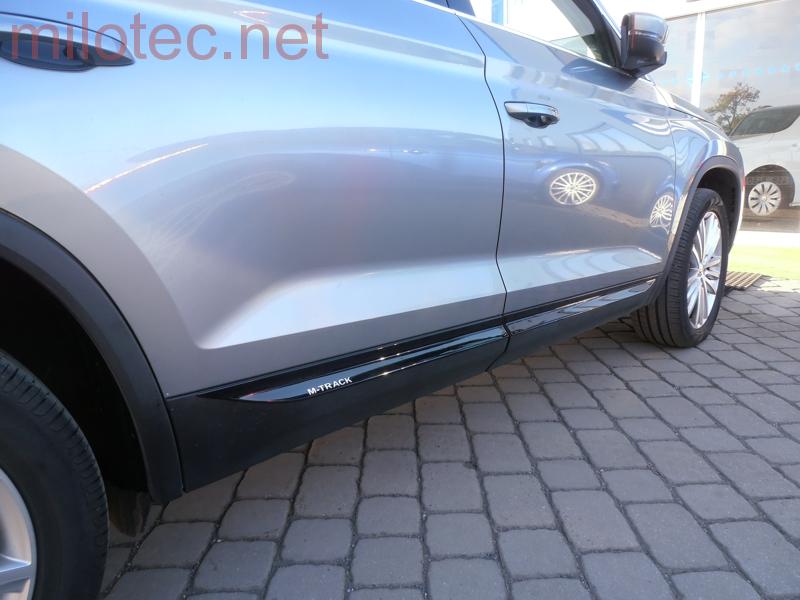 Lišty bočních dveří M-TRACK - černý lesklý "klavírlak", Kodiaq od r.v. 2016 -