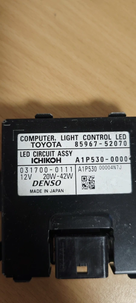 ŘÍDÍCÍ JEDNOTKA SVĚTEL TOYOTA 85967-52070 A1P530-0000