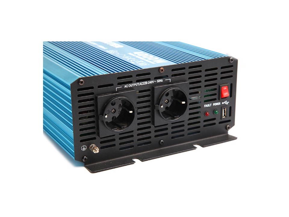 Sinusový měnič napětí z 24/230V + USB, 4000W