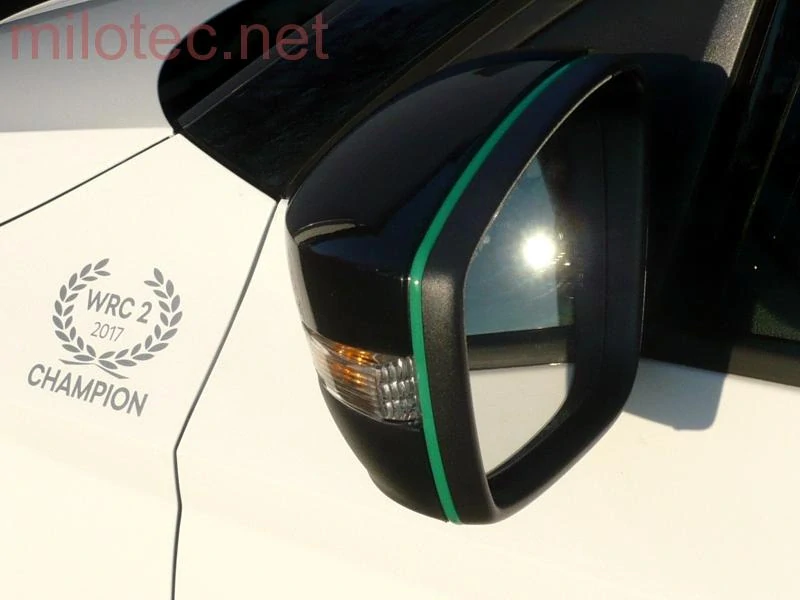 Design lišta zpětných zrcátek - zelená