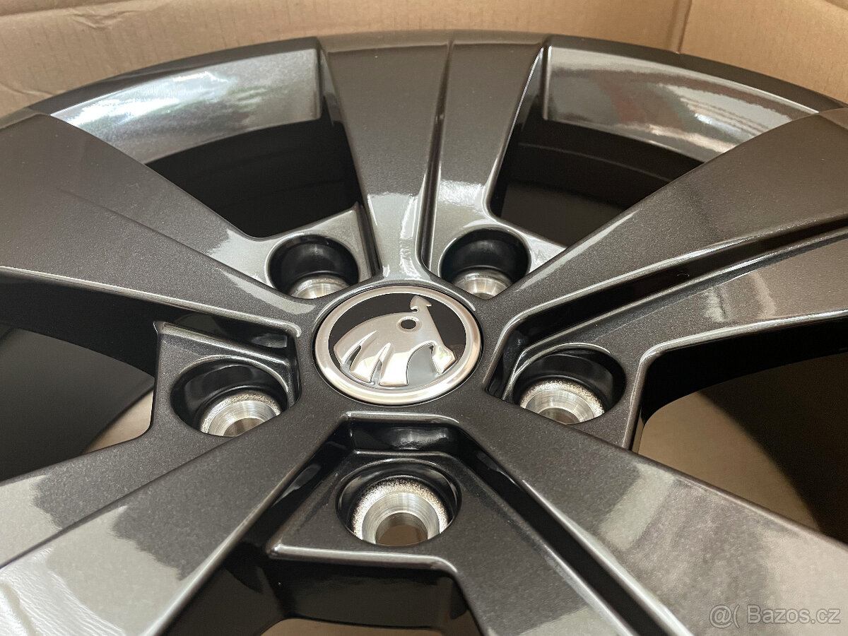ALU KOLO TRITON 6,5J x 17“ ET 41 original - černá metalíza