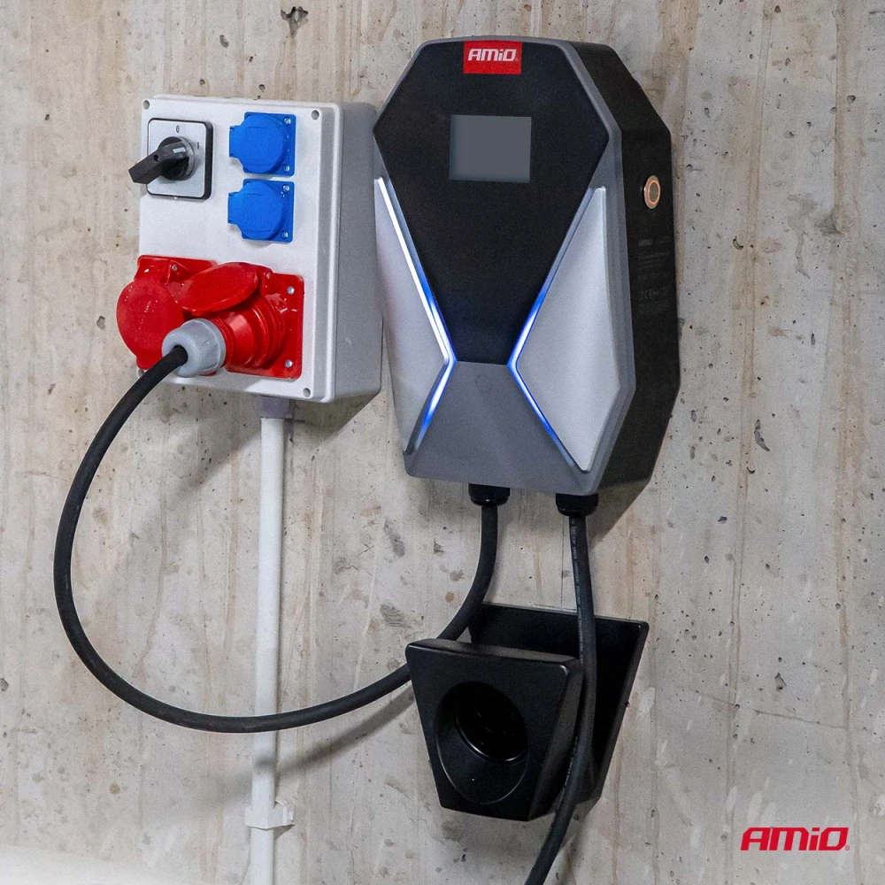 Třífázová nástěnná nabíječka pro elektromobily 22kW 32A 400V AMiO