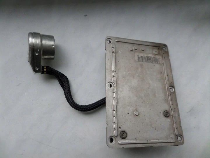 Řídící jednotka VALEO XENON Peugeot 607 6 PIN