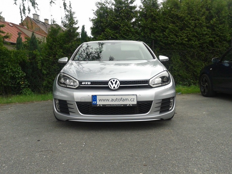 Přední světla s LED denními světly, Tube Lights VW Golf VI/6 08-12 černá