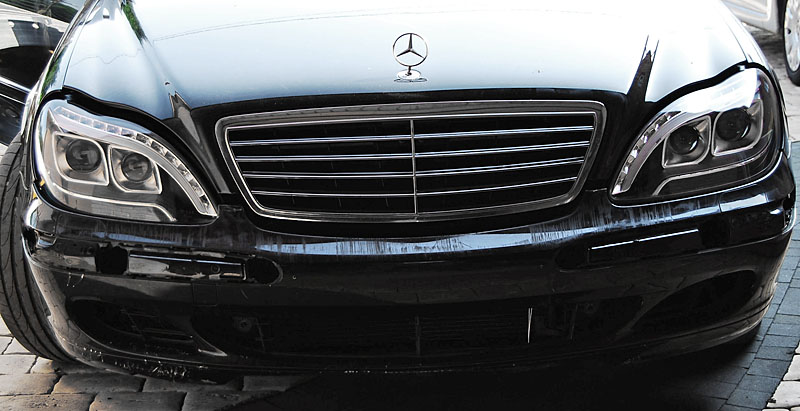 Přední světla Mercedes Benz W220, S-classe 98-05 - černé DRL s denním svícením