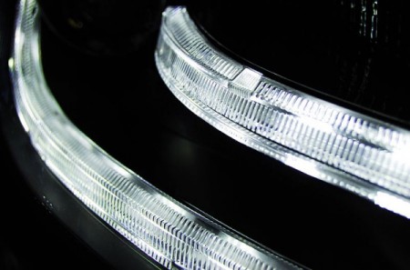PŘEDNÍ SVĚTLA, SVĚTLOMETY, LAMPY AUDI A4 B8, 2008-2011 S DENNÍM SVÍCENÍM, TUBE LIGHT, XENON, ČERNÉ