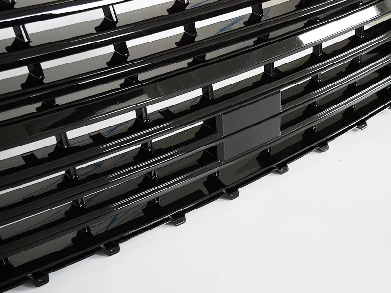 Přední maska s prvky nárazníků, VW T6.1 2020-, lesklá černá