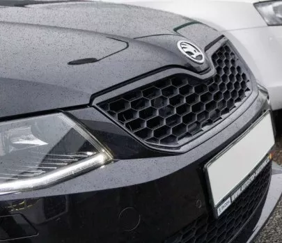 Sportovní přední maska Škoda Octavia III (2012 - 2020) - Honeycomb Design