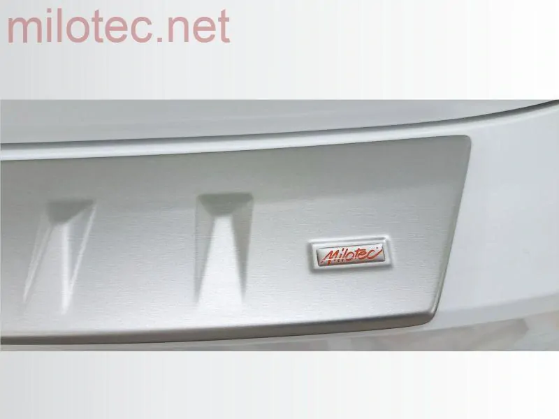 Práh pátých dveří - Alu Brush - matný, Superb IV. Combi