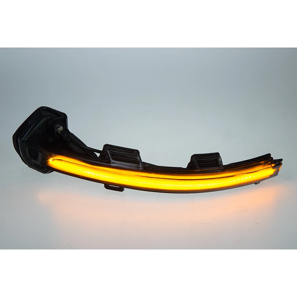 LED dynamické blinkry VW Passat B8, Arteon oranžové