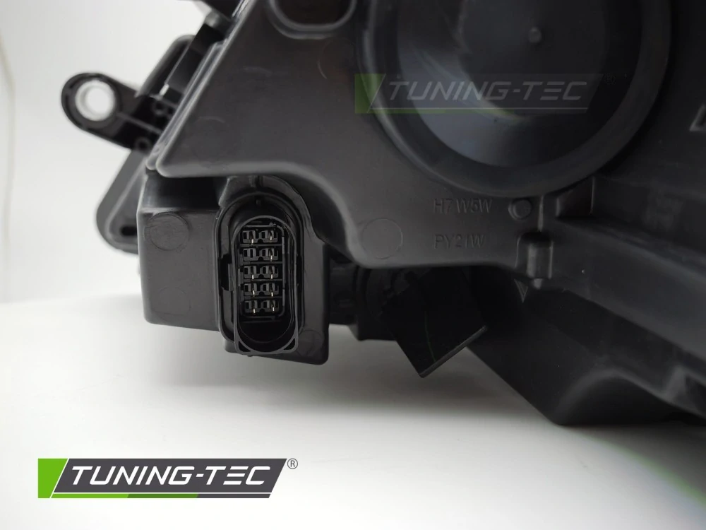 Přední světlo VW JETTA 11-14 černé PRAVÉ TYC