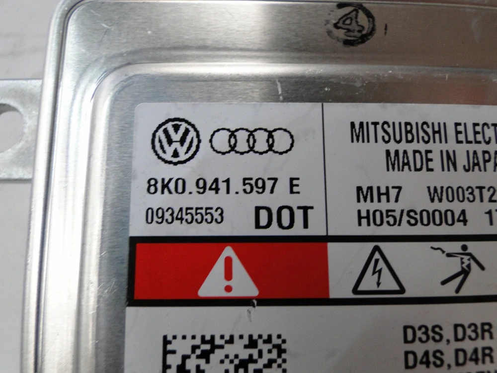 ŘÍDÍCÍ JEDNOTKA XENON ŠKODA OCTAVIA 3, SUPERB 2013-