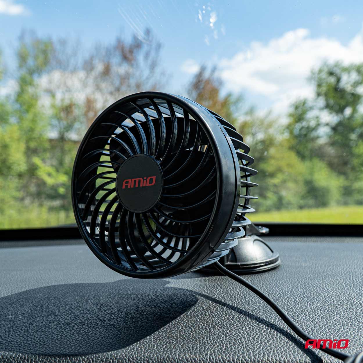 Ventilátor do auta s přísavkou 4,5" 12V