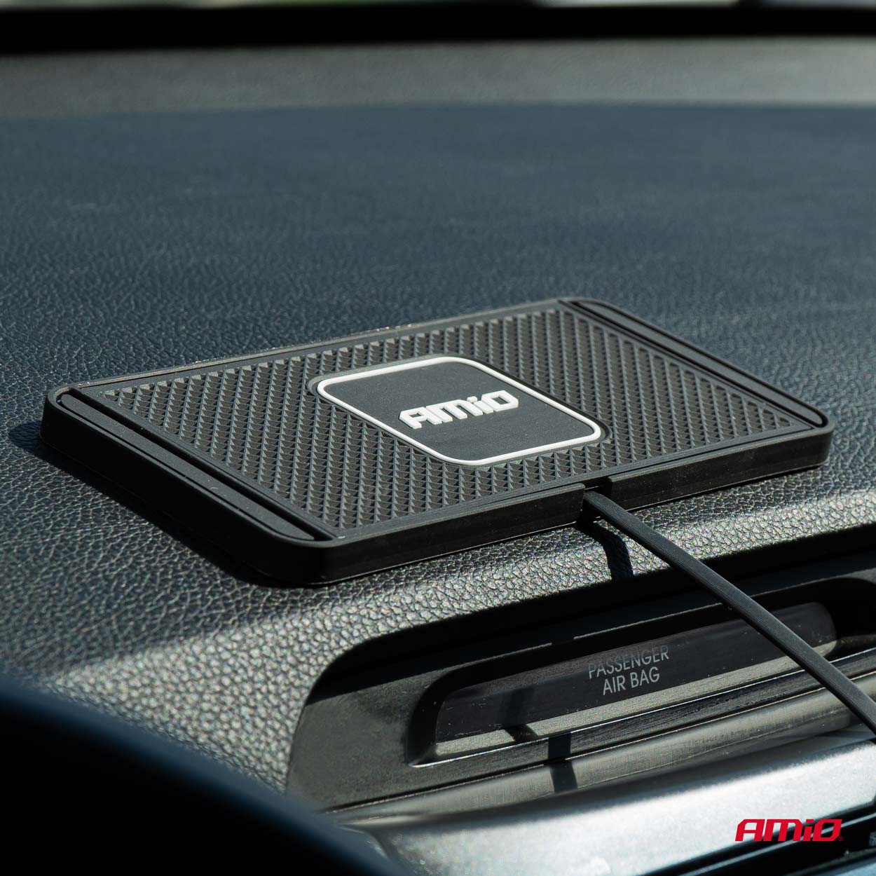Bezdrátová Qi nabíječka do auta AMIO 3.0 15W s USB, 158x78 mm