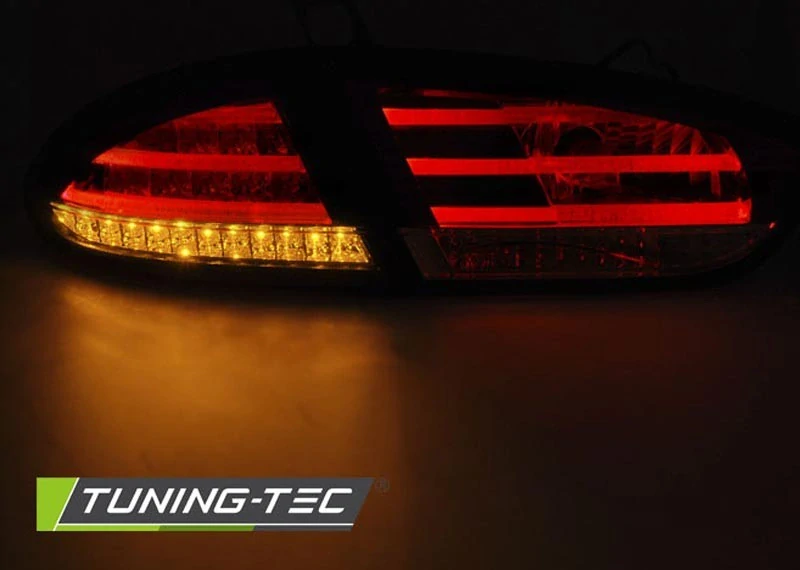 Zadní světla Seat Leon 2009-2013, LED červená, chrom