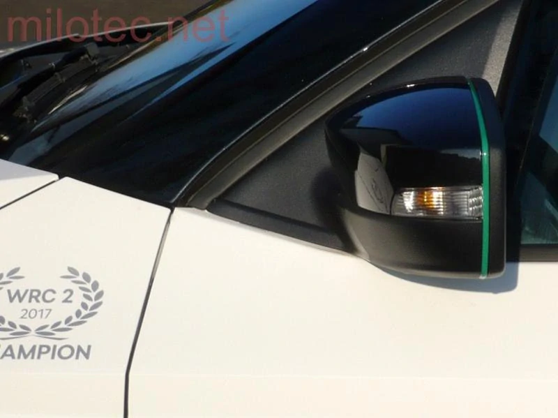 Design lišta zpětných zrcátek - zelená