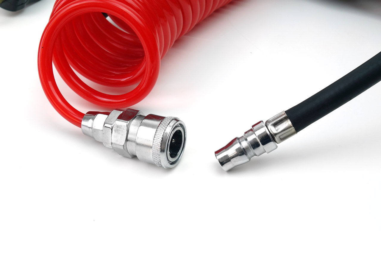 Dvoupístový výkonný kompresor s manometrem na 12V 150 PSI / 10 bar / 60L - Amio ACOMP-04