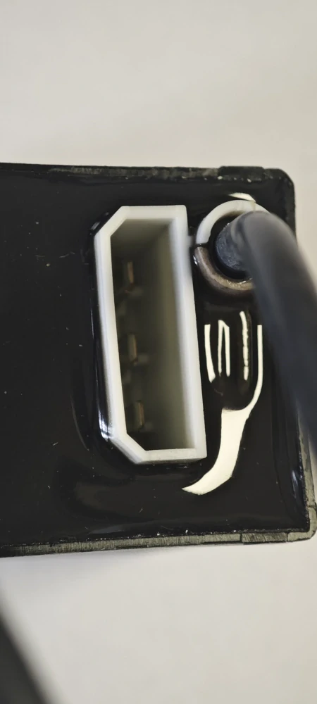 Řídící jednotka BOSCH- starter xenon ŠKODA OCTAVIA 1307329