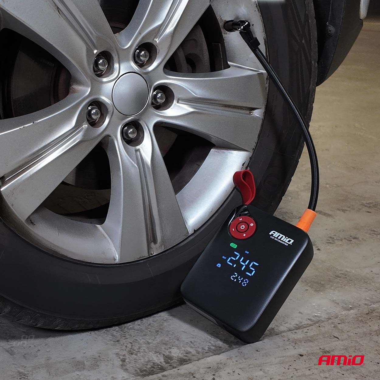 AMIO AKU kompresor s powerbankou a boosterem 7200 mAh, 600A, LED BATERKA