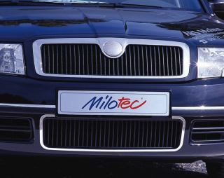 Dekor předního nárazníku - chromový, Škoda Superb