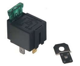 SPÍNACÍ relé s pojistkou 12V, 30A
