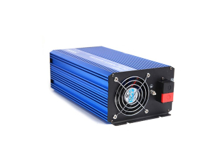 Sinusový měnič napětí z 12/230V + USB, 1000W