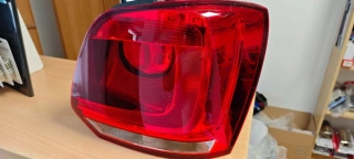 Světlo pravé zadní Volkswagen Polo V 6R 2009-