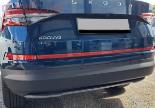 Práh 5. dveří RS look - černý lesklý "klavírlak", Kodiaq Facelift 2021–›