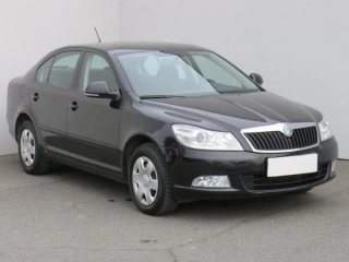 Octavia 2 Facelift 2008–2013 přední čiré kryty světlometů (1 ks)