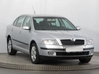 Octavia 2 2004–2012 přední čiré kryty světlometů, 1 ks.
