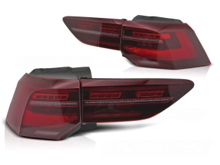 Zadní FULL LED světla pro VW Golf VIII (2019–2024) s dynamickým blinkrem – Červená (Sada)
